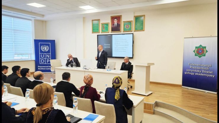 В Туркменистане начался четырехдневный семинар “Цифровая культура”