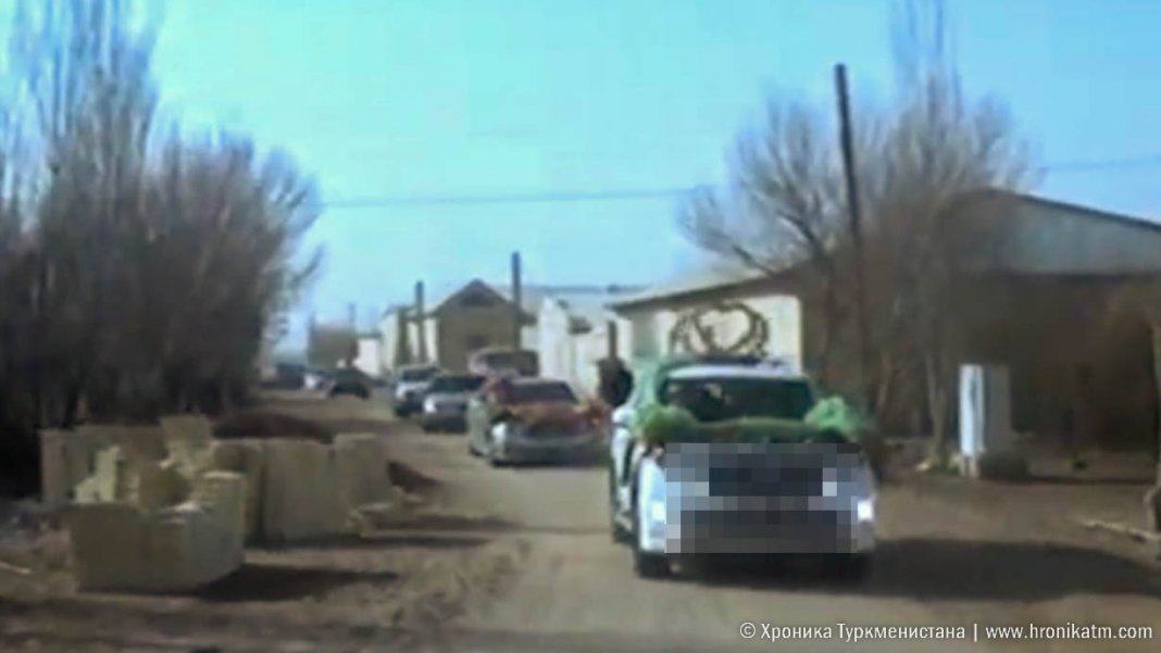 Хяким этрапа примирил семьи жениха и невесты