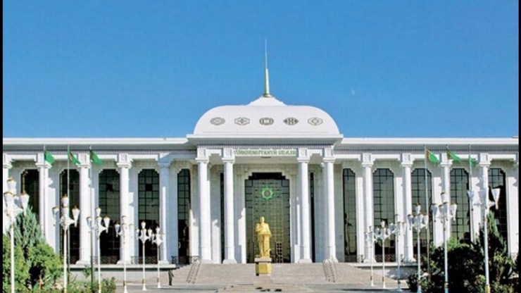 В Меджлисе Туркменистана ведется работа по совершенствованию законодательства
