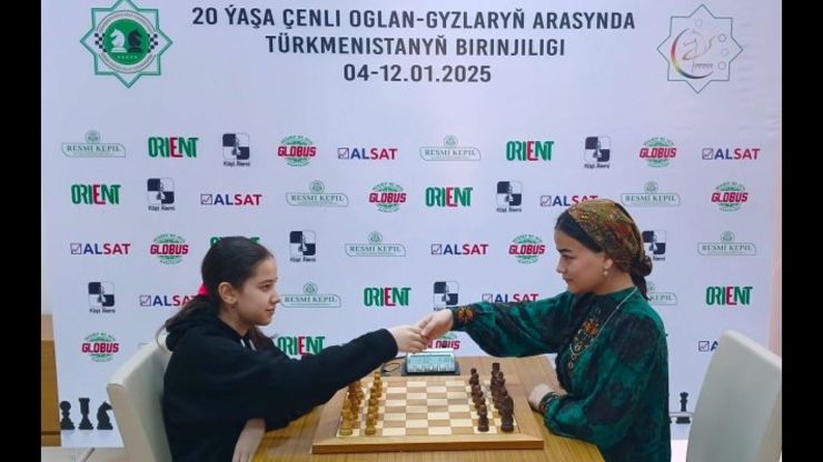 В Туркменистане проходит чемпионат страны по шахматам