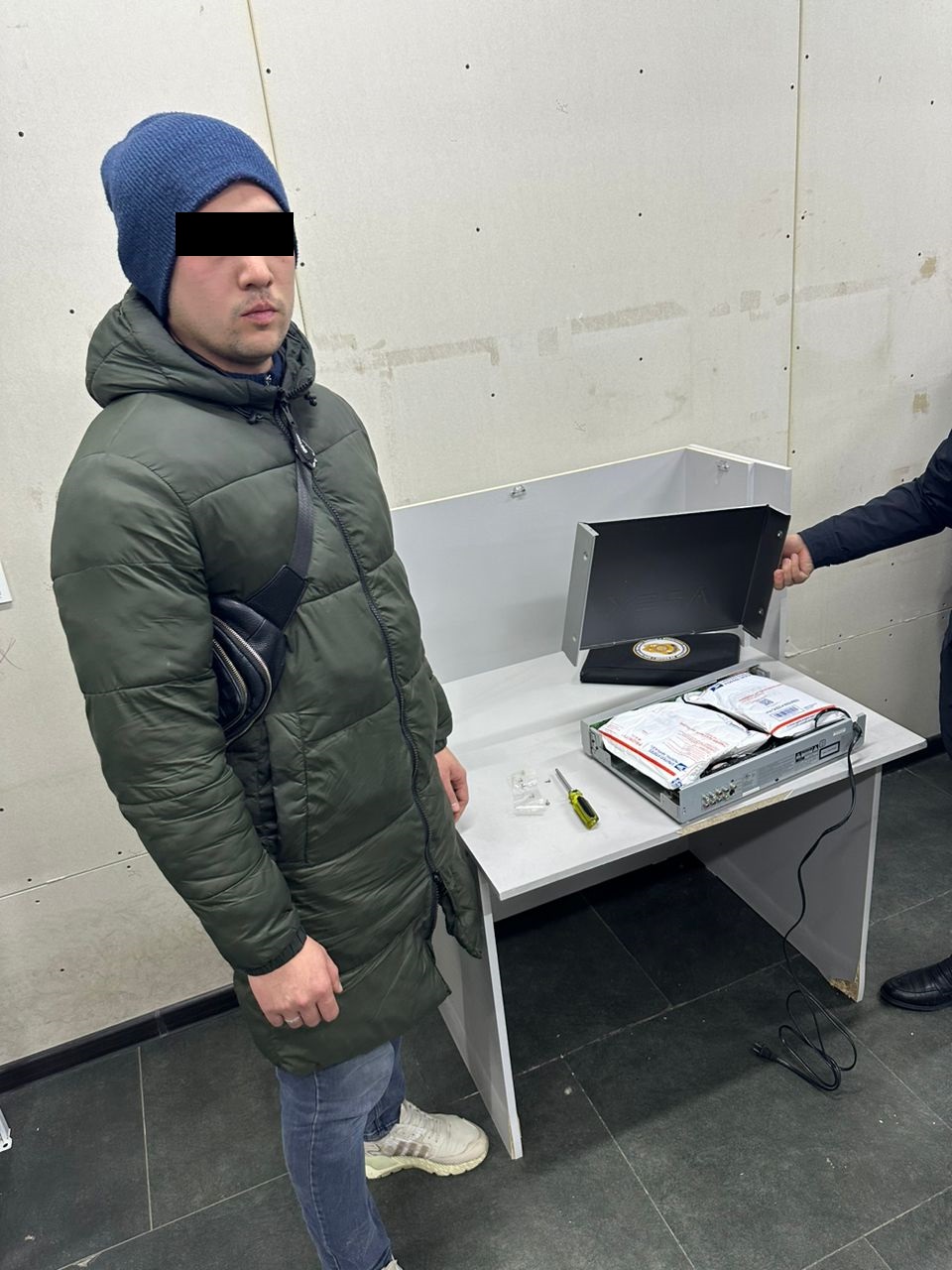Задержан мужчина, который из США переправлял оружие в Россию через Кыргызстан