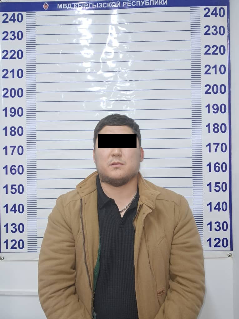 Иностранцы подкинули автоинспекторам деньги и шантажировали их