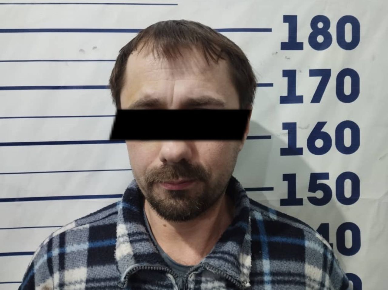 В Бишкеке женщина обвинила мужа в том, что он несколько раз ударил ее ножом