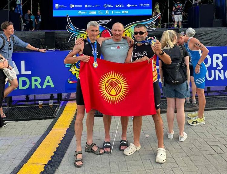 Кыргызстанец Жалалдин Абдувалиев стал чемпионом мира по паратриатлону
