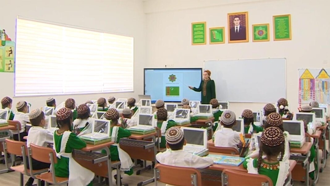 2023_09_05_notebooks_schools_01 В Дашогузe строят школу на 600 мест