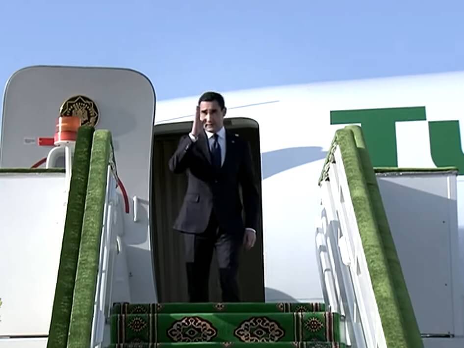 В Туркменабаде перекрыли дороги из-за приезда президента