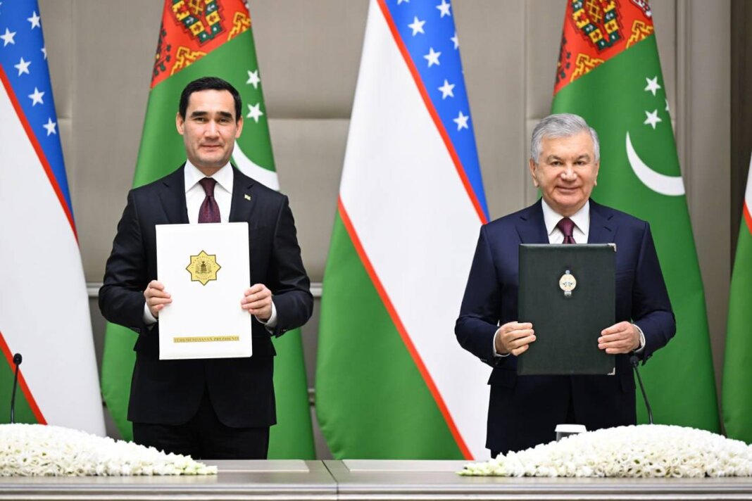 2025_11_17_serdar_uz:2 Визит С.Бердымухамедова в Узбекистан: создание хаба Фараб–Алат, запуск прямых авиарейсов и поставка вагонов