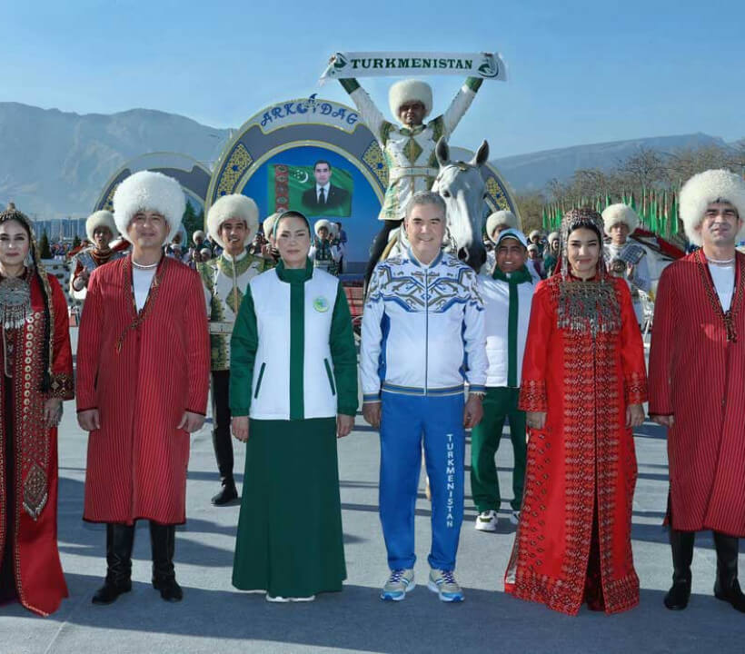 2025_11_08_berd_atabaeva_tree Туркменистан в 2025 году: газовые проекты, семейная власть и истории простых людей - Хроника Туркменистана