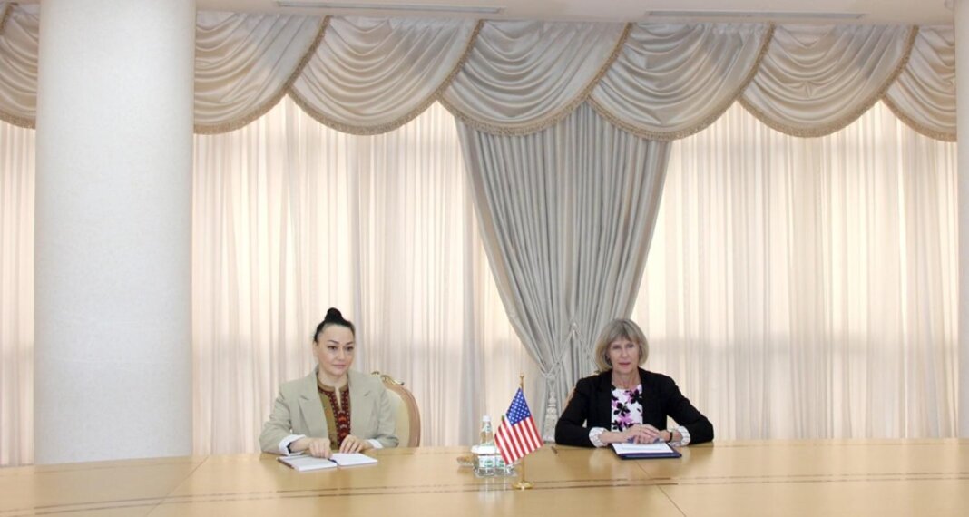 2026_03_23_elizabeth_rood_usa Глава МИД обсудил с послом США результаты визита Г.Бердымухамедова в США - Хроника Туркменистана