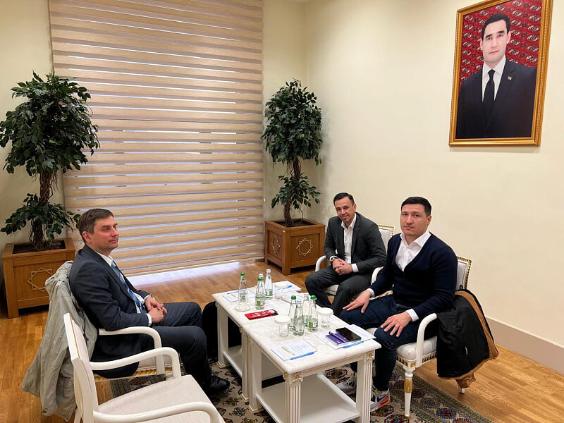 Беларусь будет поставлять в Туркменистан колбасы, алкоголь и ПО для банков - Хроника Туркменистана