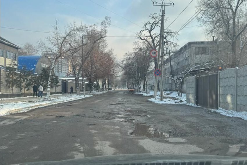 Танкодром. Мэрию просят обратить внимание на дорогу на улице Исанова