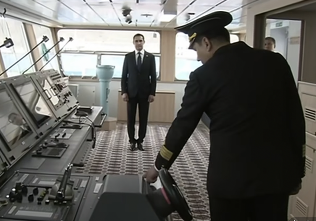 2026_05_08_serdar_ship При участии С.Бердымухамедова завод «Балкан» выпустил первый сухогруз, построенный корейскими и туркменскими специалистами - Хроника Туркменистана