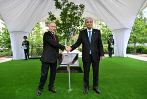 Kazakhstan, Russia Step Forward With $16.4 Billion Nuclear Power Plant Plan Kazakhstan, Russia Step Forward With $16.4 Billion Nuclear Power Plant Plan