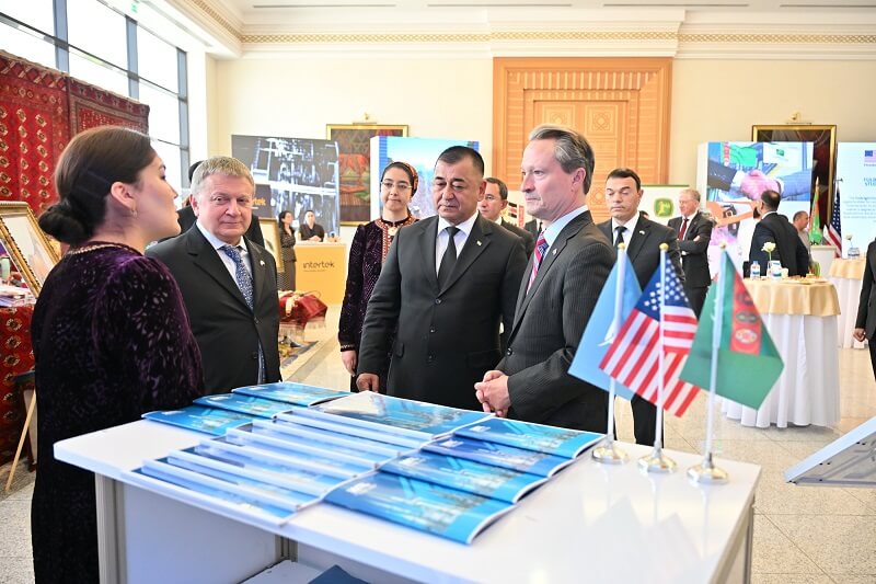 2026_06_04_eric_stewart_usa С.Бердымухамедов готов рассмотреть новые предложения о сотрудничестве от бизнесменов США - Хроника Туркменистана