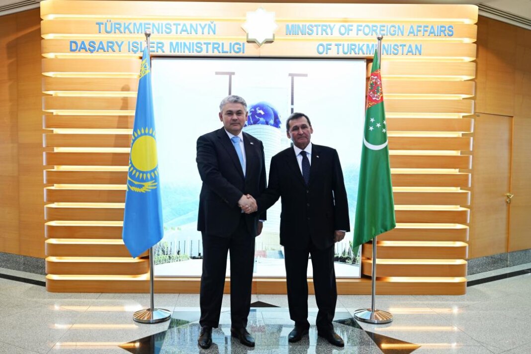 2026_07_01_meredov_kaz Туркменистан и Казахстан обсудили энергетическую сферу и транзитно-транспортное взаимодействие - Хроника Туркменистана