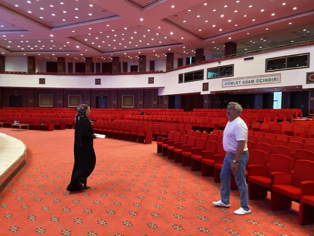 2026_03_30_tatar Вице-премьер Татарстана осмотрел площадку проведения конкурса «Татар кызы» в Авазе - Хроника Туркменистана