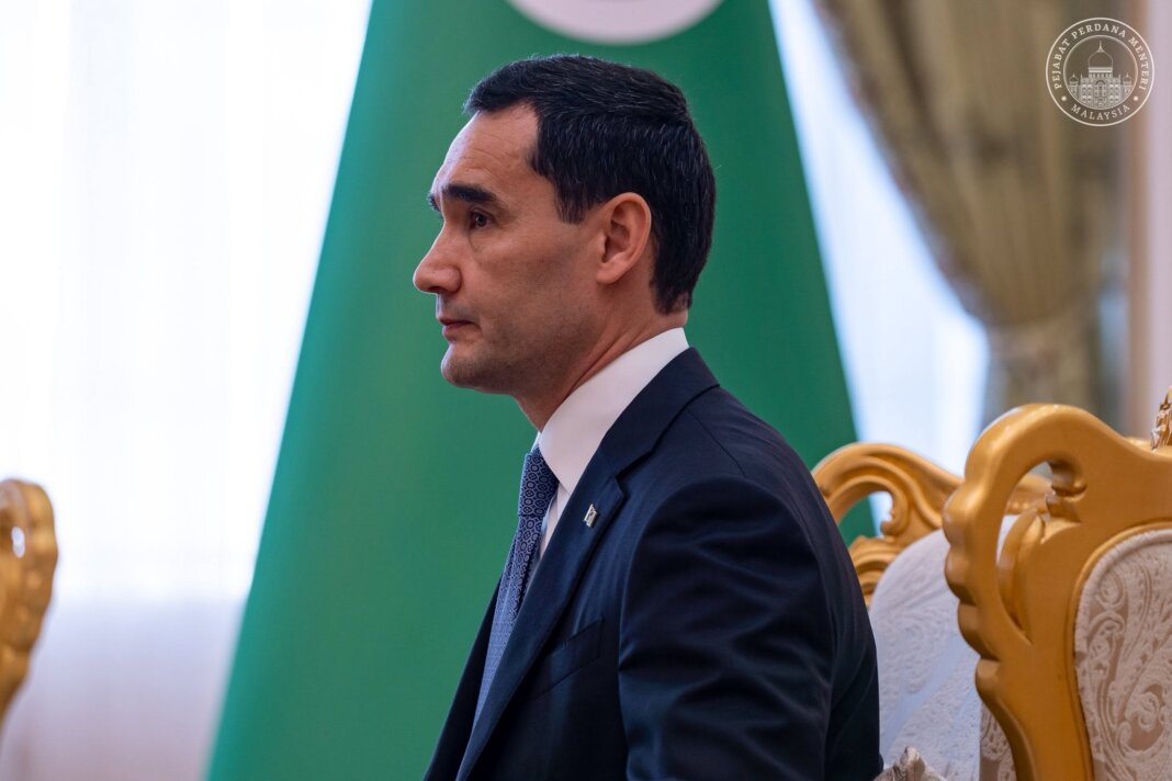 2026_06_19_serdar Президент принял министра экономики, торговли и промышленности Японии - Хроника Туркменистана